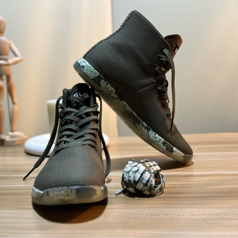 NOBULL Trainer High-Top – Green Succulent – NEW w/ Extra Laces